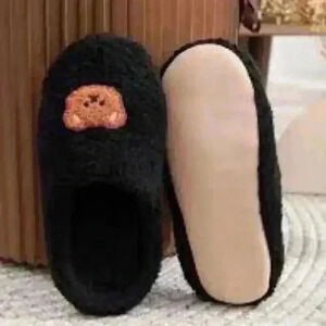 Teddy Bear fluffy bedroom slippers 
Size EUR37-38  condition new